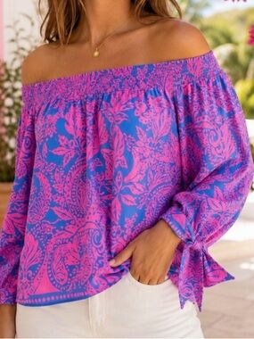 NWOT Lilly Pulitzer Maryellen Long Sleeve Off the Shoulder
Top size Small
